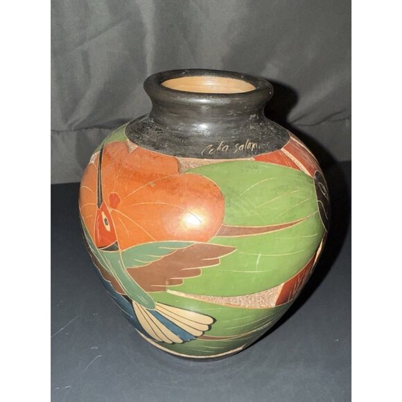 Celia Salazar Costa Rica Pura Vida Incised Vase 5.5” Hummingbird Iguana Turtle - Picture 12 of 16